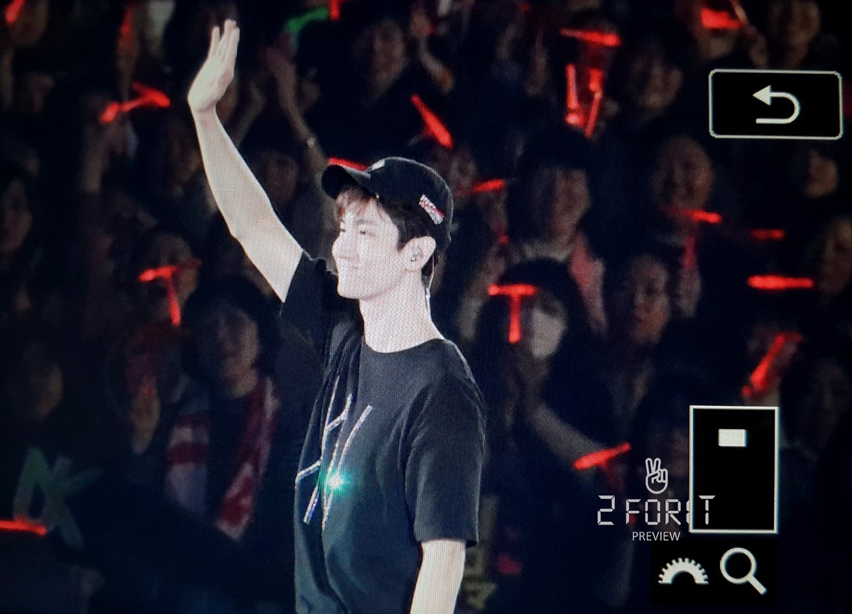200118 TOHOSHINKI live tour <XV>
듀오듀오🌞🌞
#동방신기 #유노윤호 #정윤호 #yunho #ユノ #ユンホ #최강창민 #심창민 #changmin #チャンミン #チャミ #東方神起 #TVXQ