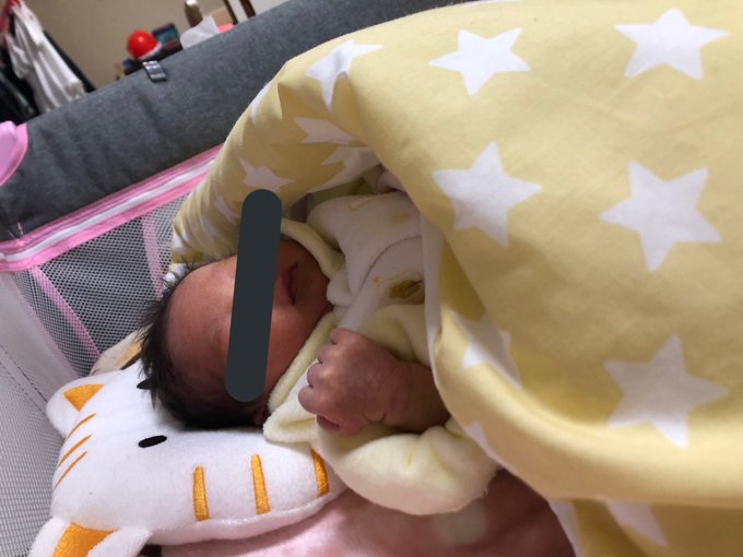 娘  早産で産まれて小さいけどなぜかポーズはたくましい https://t.co/oxzObMakuS<a href="/tag/%E6%9C%A8%E6%9D%91%E8%8A%B1%E3%81%BE%E3%81%9F%E3%81%AD"class="tags"><span>#木村花またね</span></a>