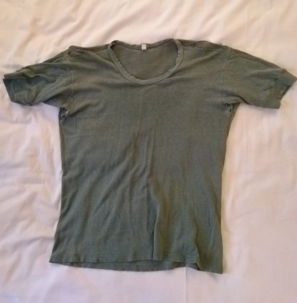 Having worn and washed it regularly, it is now time to let go of my 👕 which already my father used in the army in 1972. Clothes with a 50 year lifetime! #sustainability