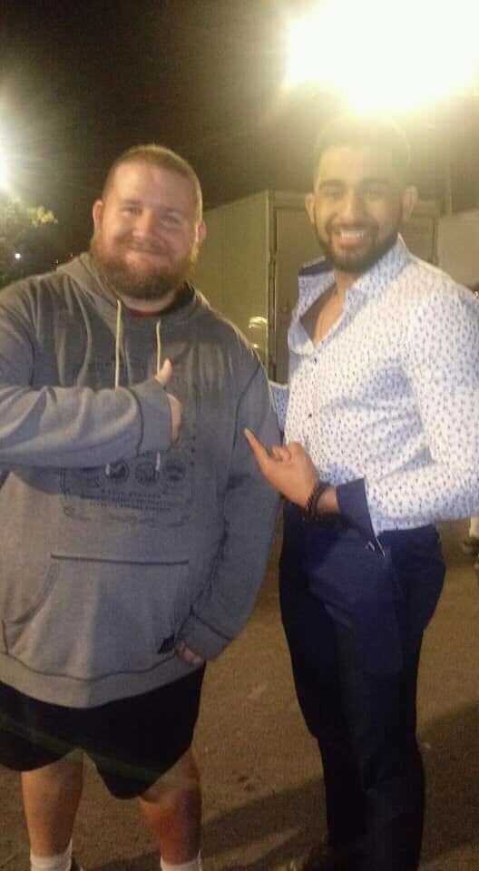 YoshiTonic's tweet photo. More cool people from #EVOLVE143 Thank you, @StephenWolf309 and @BrandiWrestling! https://t.co/Th1cJzXkeT