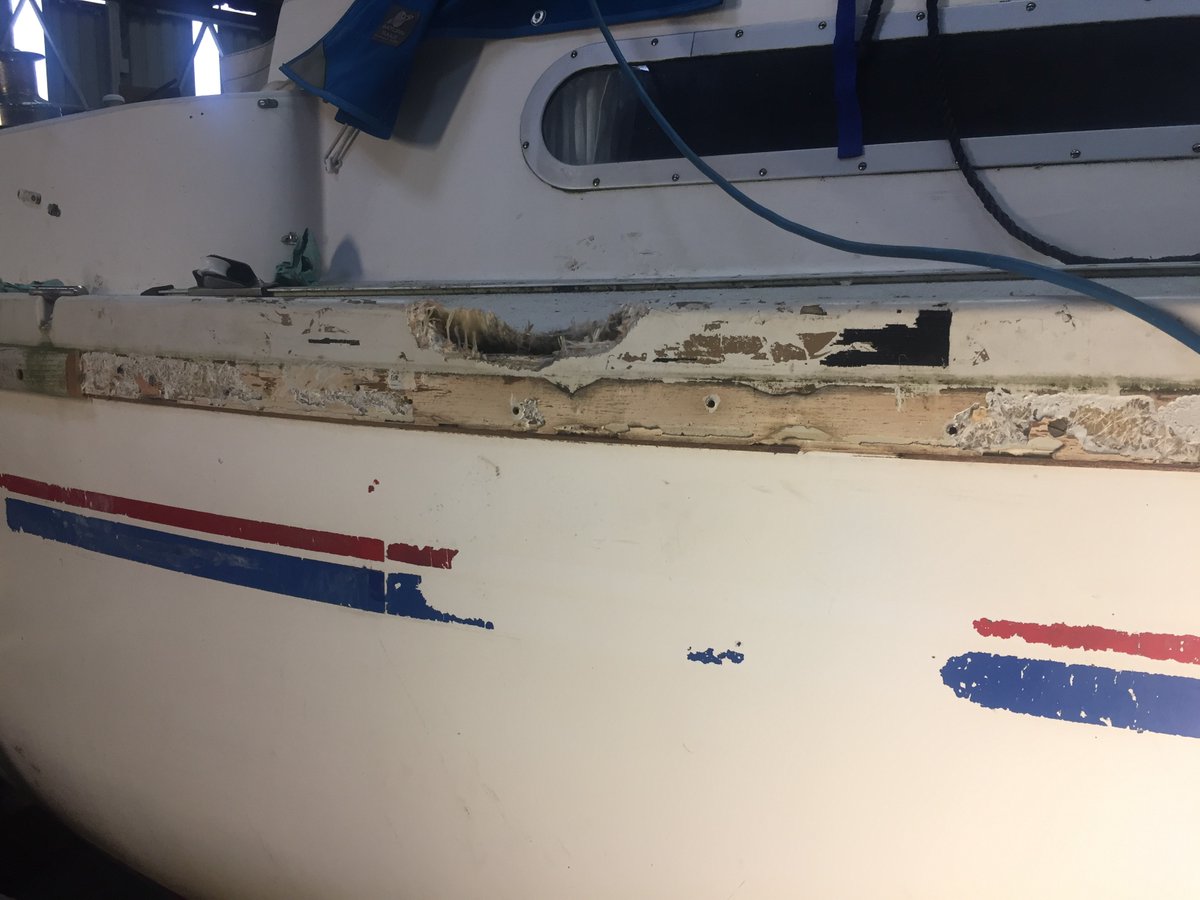 Fibre glass repair being carried out on a Sadler Yacht in our uncover storage area. Our fully qualified staff are ready to assist with all your GRP needs @docks_uk @DocksUk UKDocks