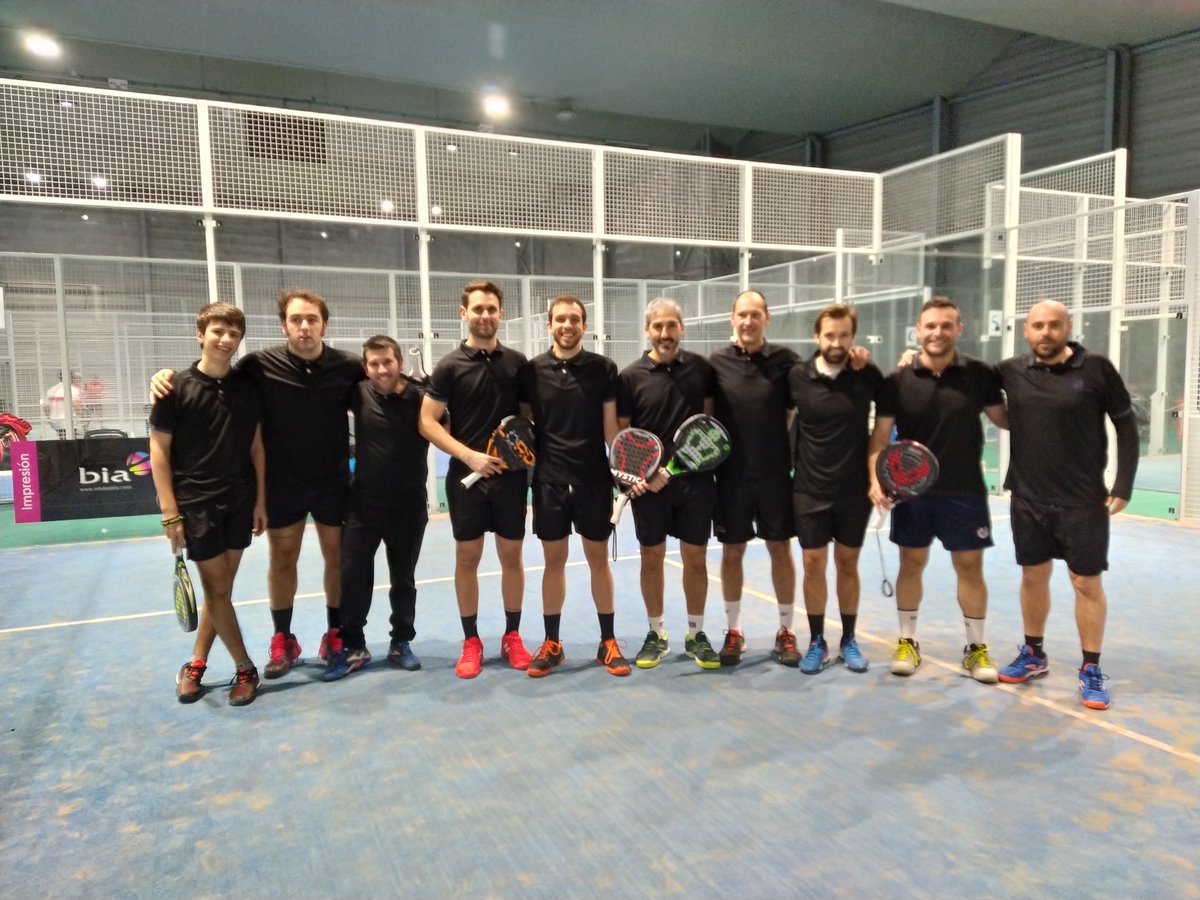jmgsportpadel's tweet photo. Empezamos con una victoria contundente frente a San Juan y ya estamos en semis del Cto Navarro de 1a por equipos!!
Yo compartí pista con Willy Sánchez frente al mítico Ale Capitani y su hijo Agus...!!
Grande Itaroa!!! 🏆🏆🏆🏆🏆
@Fedepadelnav @ItaroaPabloSemp @VIRALPADEL https://t.co/m9KJrOne4g