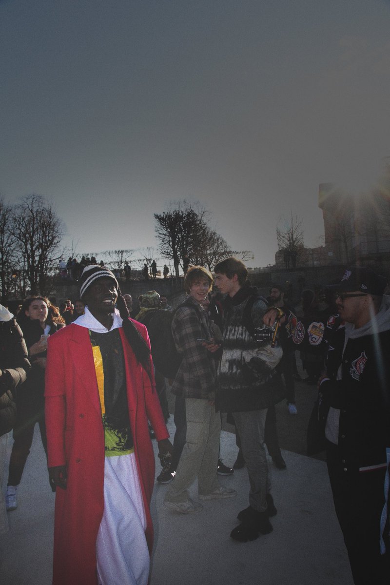 Fashion Week Streetstyles. S/o @sheckwes