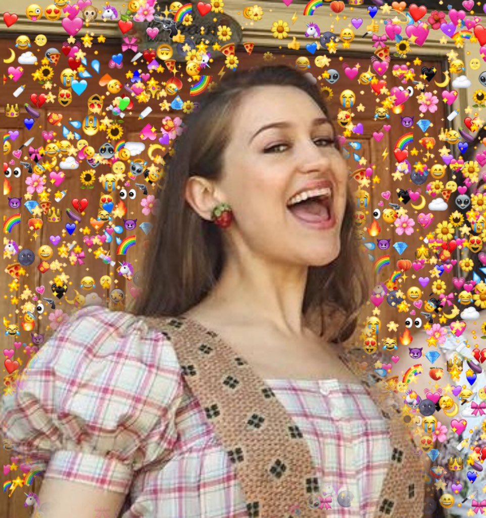 Happy birthday Joanna Newsom!!! 

creds: 