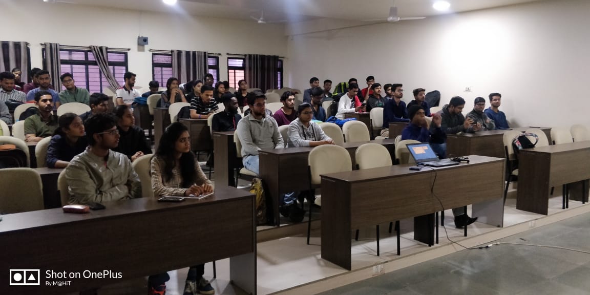 ecell_ghrce's tweet photo. Workshop on Using Linkdin for Personal Branding by Mr. Gourav Bais, Corporate Soft skills trainer; concluded today. It was really informative session, students learn the importance of having LinkedIn profile for professional networking. #ecell #ghrce #ecellghrce #Nagpur https://t.co/3d3NLDcZyb