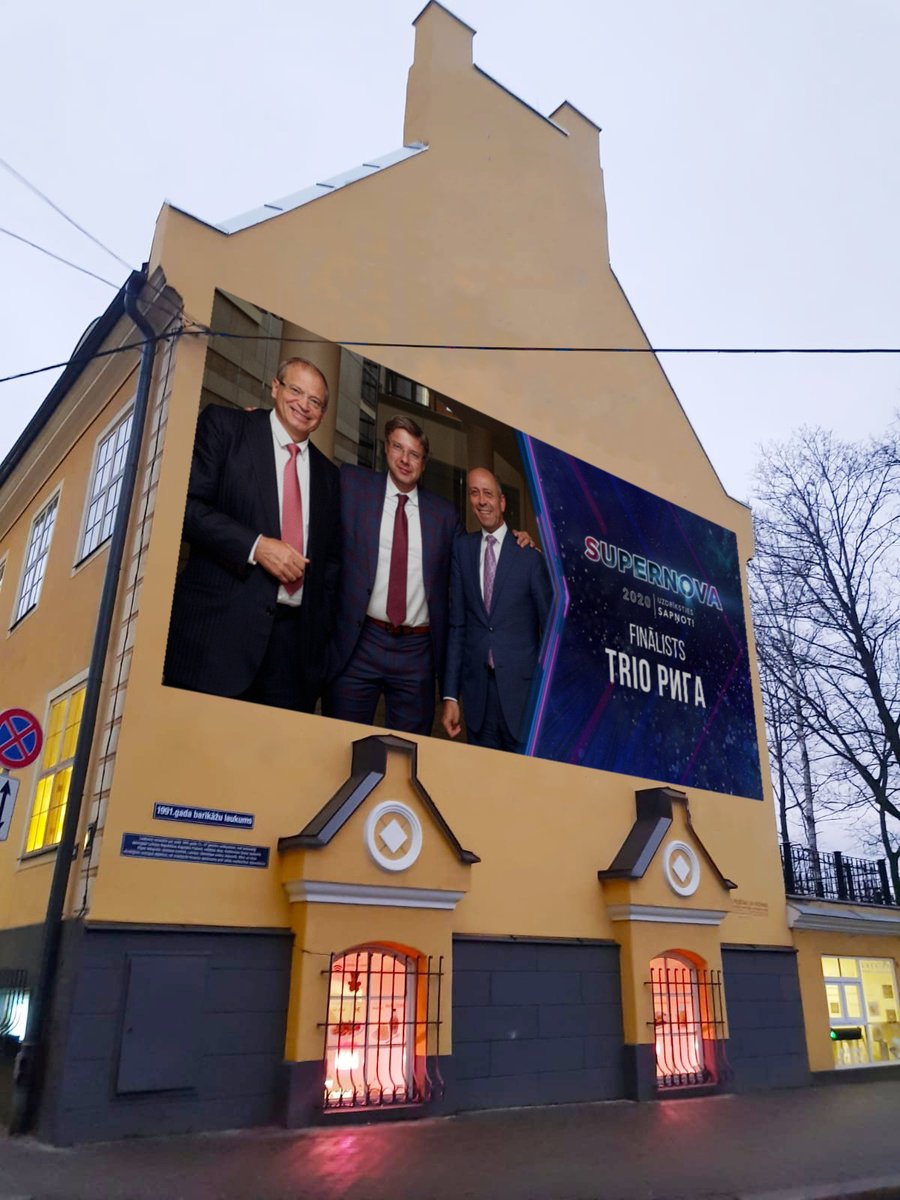dzelzsgriezeejs's tweet photo. @Audris_Sarkanis @gerda_c jā, šodien gāju garām un redzēju, ka sienai veikts kapitālais remonts #Supernova2020 https://t.co/WR9ZK9JYg3