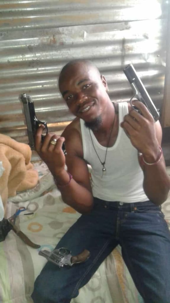 BeskermSecurity's tweet photo. 🚨🚨URGENT BOLO🚨🚨

🗂️ WANTED by SAPS
Diepsloot CAS 290/01/2020

Preymore Dube wanted for murder of Captain, Oupa Matjie. Please retweet as much as you can so that we can catch this criminal @stolencarRSA
@MCVENTA
@SAPoliceService @AsktheChiefJMPD @GTP_Traffstats @CrimeLookoutS https://t.co/kwPQT9umCZ