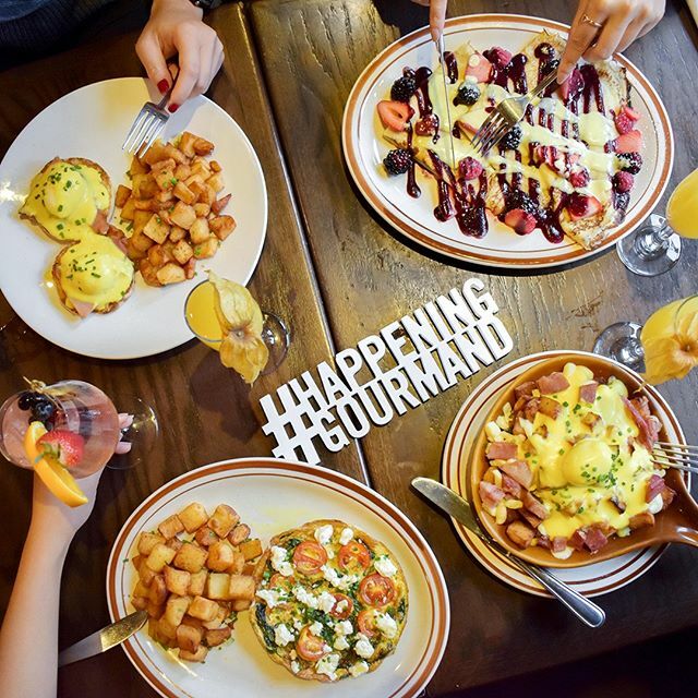 Happening Gourmand is in full swing and is the ideal moment to enjoy a $17, 2-course brunch, and our bloody Caesar bar. 😋 👉 #LinkInBio
📸: @blog_le_refuge
-
Happening Gourmand est le moment idéal pour profiter d'un brunch 2 services à 17$ et notre bar… ift.tt/3agiXI2