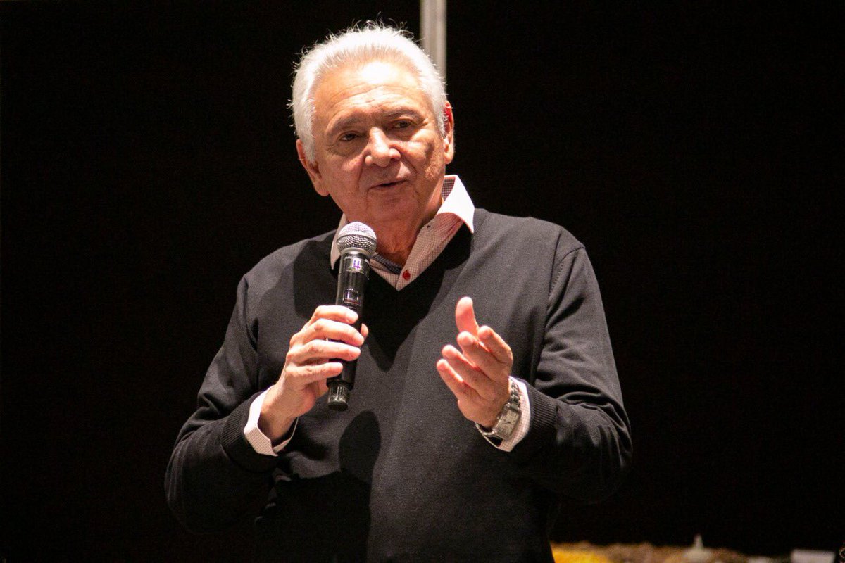 Kybernus's tweet photo. "Una sociedad no prospera si no tiene una juventud sana y educada"

Empezamos con una inspiradora y cálida bienvenida de nuestro Director General, Fernando Espinosa.  

#TuLiderazgoImporta https://t.co/ZBWrcZcqnh