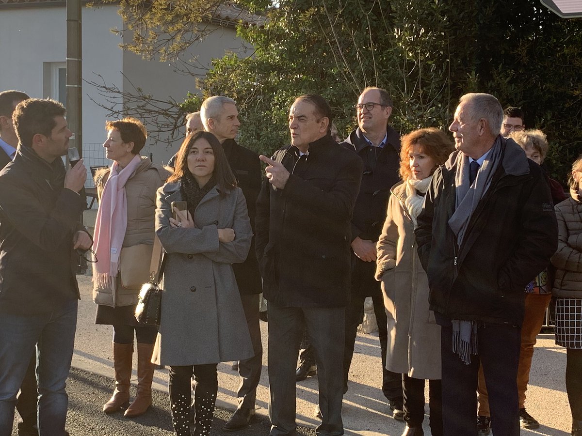 Heraultinfos's tweet photo. #HéraultInfo
👉Le Département soutient les villages
▶️ @kmesquida inaugure 4 nouveaux équipements à #Péret avec #ChristianBilhac Maire-Président #AMF34, Préfet et Sous-préfet #Hérault
📌Embellissement village
📌Maison de santé
📌Sécurisation traversée
📌Ouverture micro-crèche https://t.co/FGKigIyyHN