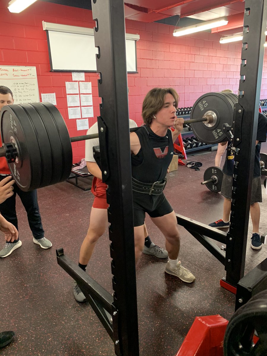 MHSCardsPWL's tweet photo. Boys/Girls Powerlifters putting in some extra work in preparation for our meet on Wednesday. These kids are not afraid of work! #COMPETE https://t.co/UpiM2RLD7K
