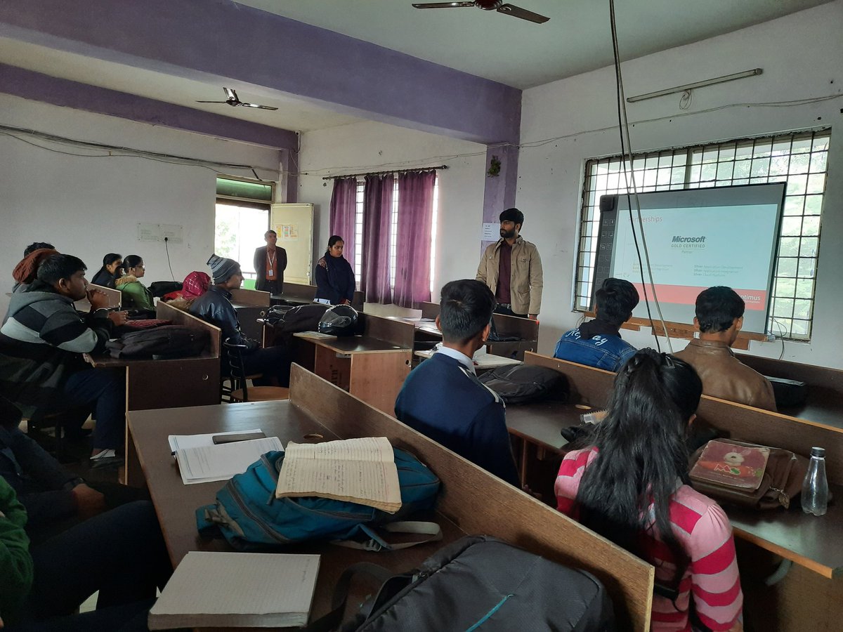 Deeksha14969239's tweet photo. #campusrecruitment #campuslife #engineering #placement #careeropportunities #samglobaluniversity #samgroup #Btech #diploma #jobs 

Today campus drive organised by a Canadian MNC  at SAM College of Engineering and technology. https://t.co/N0CO42t7jV