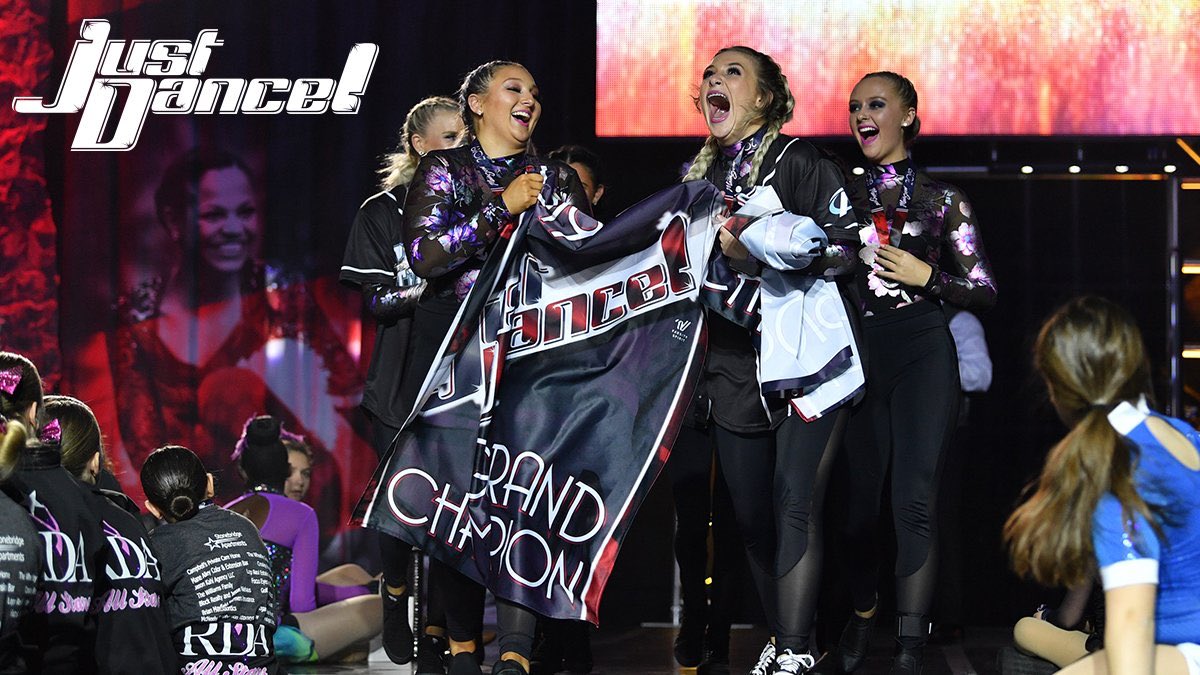 JustDanceSeries's tweet photo. Moments like these 🤩📸  So excited to make more memories with everyone today! Good luck to everyone taking the stage! #JustDanceIndy https://t.co/CxMvi8Ugq3