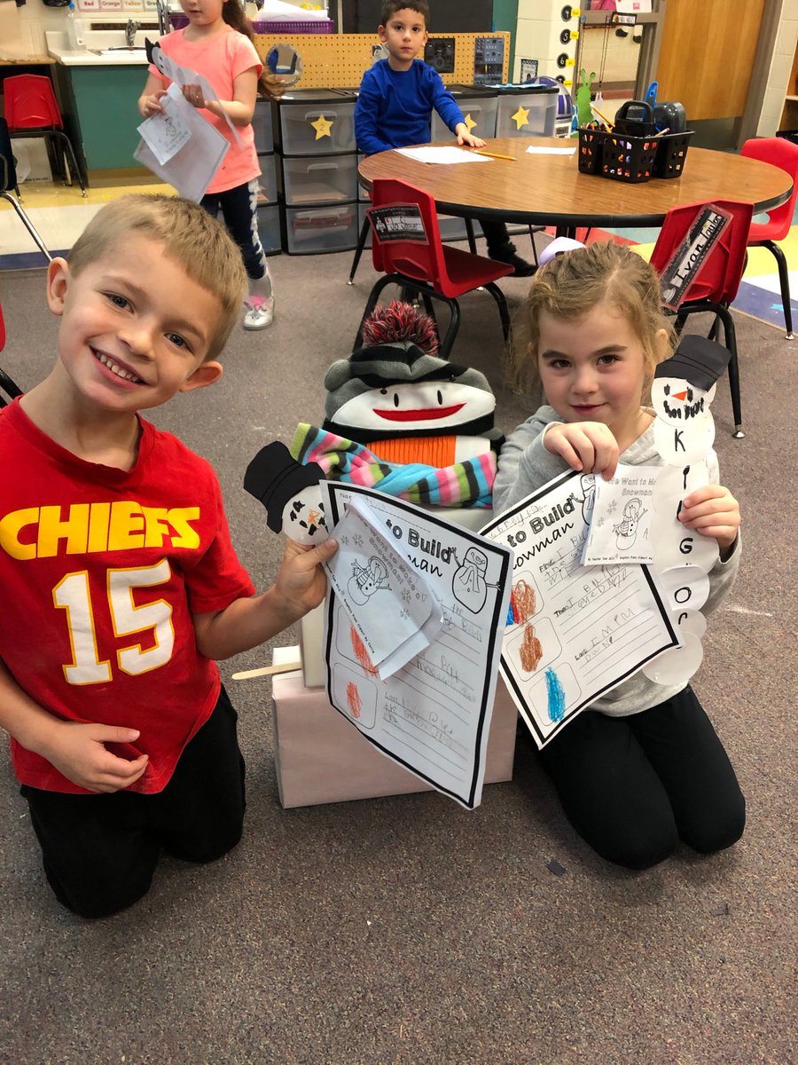 MrsMSams's tweet photo. It’s been chilly in room 5 @ Elkhorn! We are learning how to teach others through our procedural writings. These are just a few of our topics...
-How To Build A Snowman               
-How To Make Snow                           
-How To Make A Snowflake Snack       
#🌟teachers! https://t.co/VLjzrC7FHw