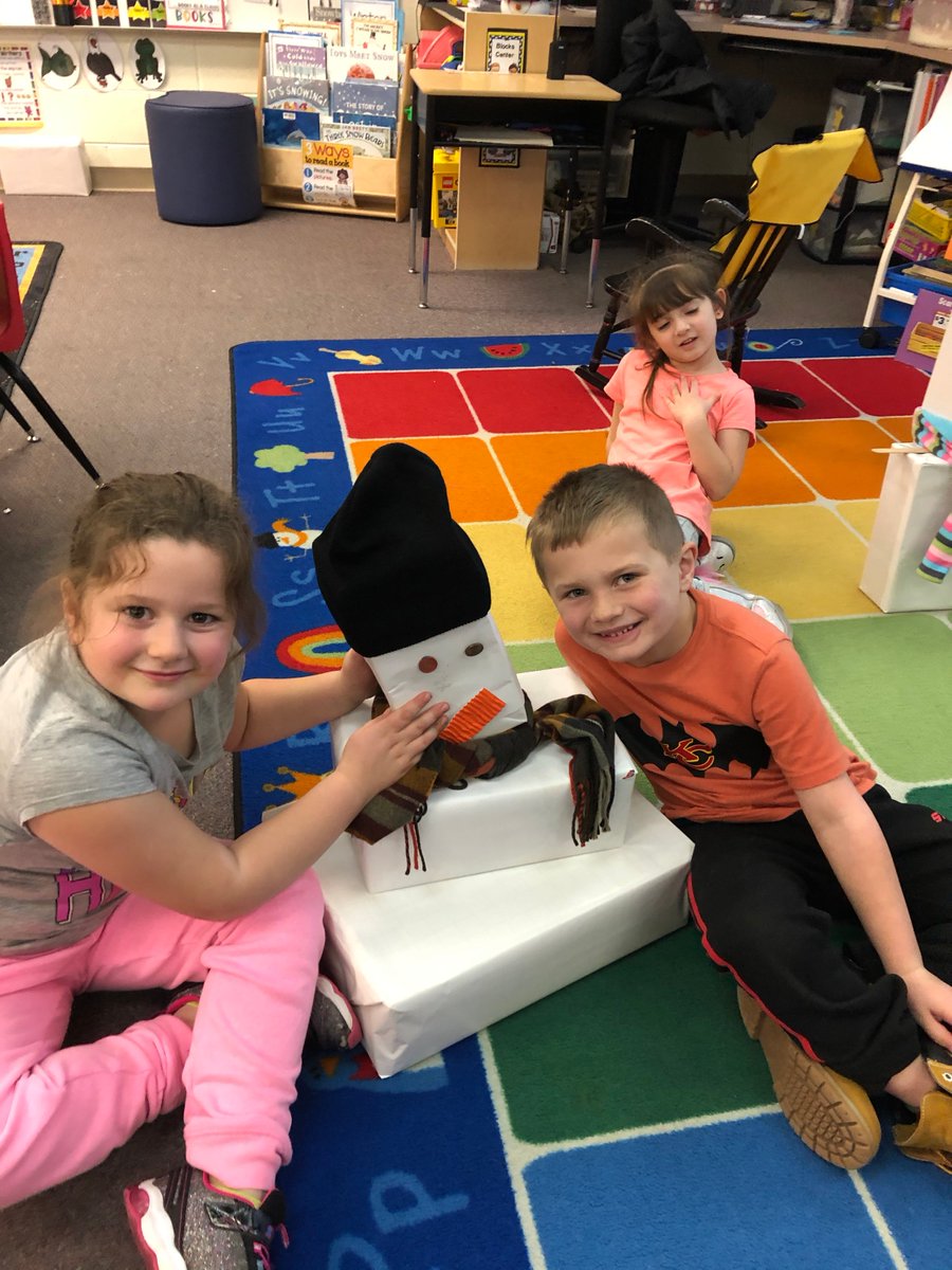 MrsMSams's tweet photo. It’s been chilly in room 5 @ Elkhorn! We are learning how to teach others through our procedural writings. These are just a few of our topics...
-How To Build A Snowman               
-How To Make Snow                           
-How To Make A Snowflake Snack       
#🌟teachers! https://t.co/VLjzrC7FHw