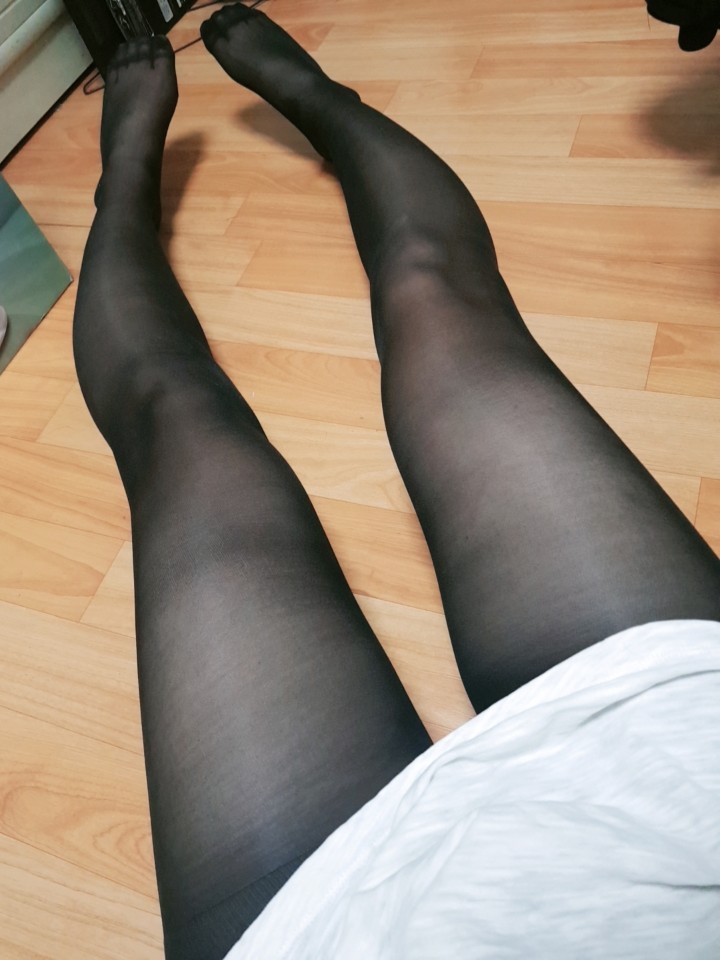 CDYs01's tweet photo. 그냥 오랜만에 검스
#CD #Crossdresser #스타킹 #검스 https://t.co/8Em2uxDbfY