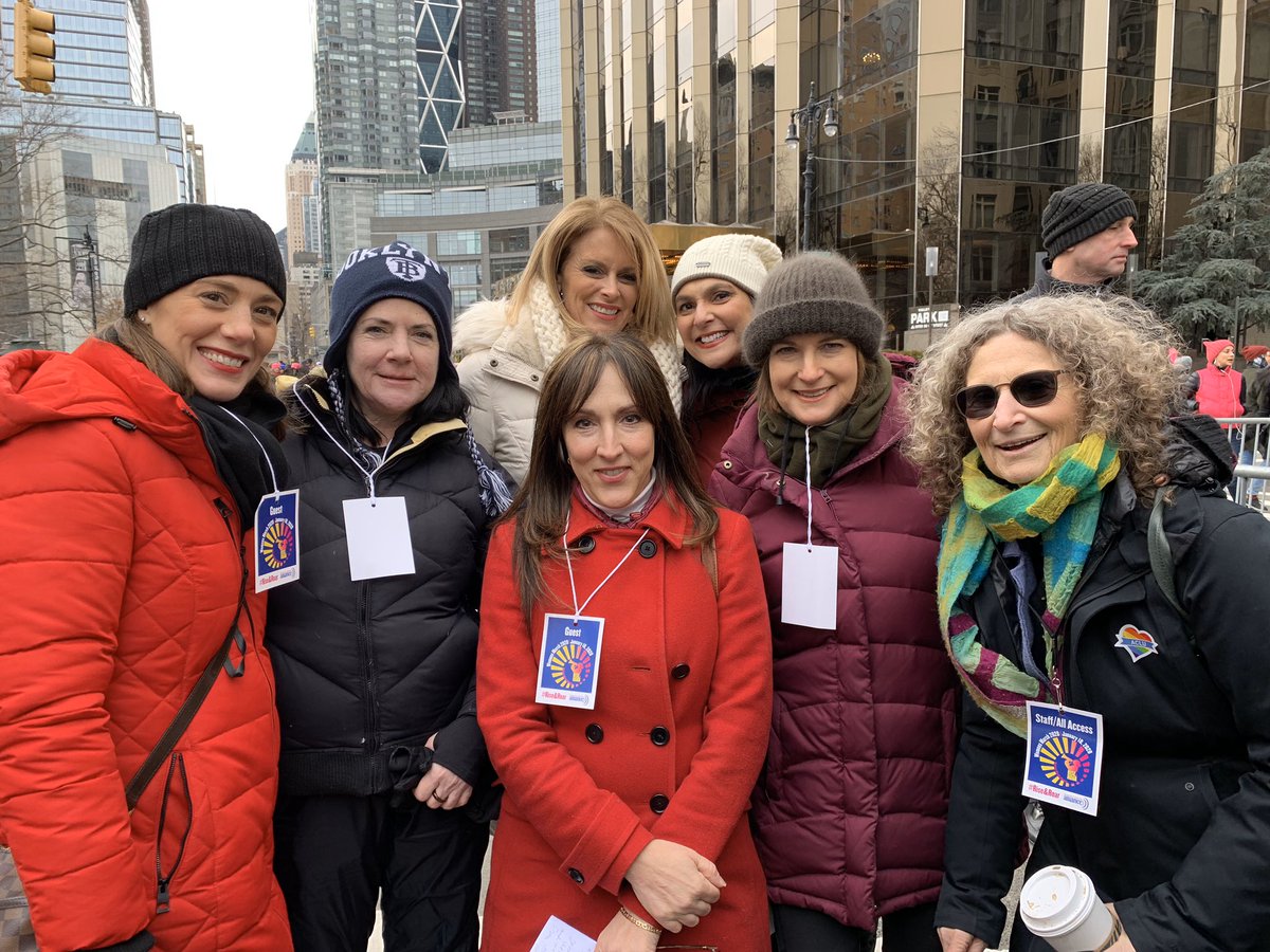ROARING with <a href="/JustAskDonna/">Donna Lieberman</a> at <a href="/WomensMarchNYC/">Women's March NYC</a> #WomensMarch  <a href="/NYCLU/">NYCLU (Find us on Bluesky)</a>