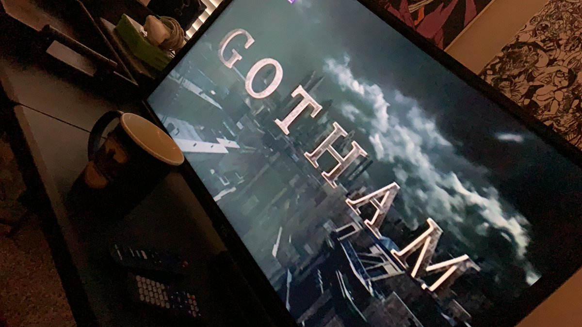 gotham_lover53's tweet photo. Gotham and coffee it’s a good morning! ♥️🦇 https://t.co/pO9as9FTZd