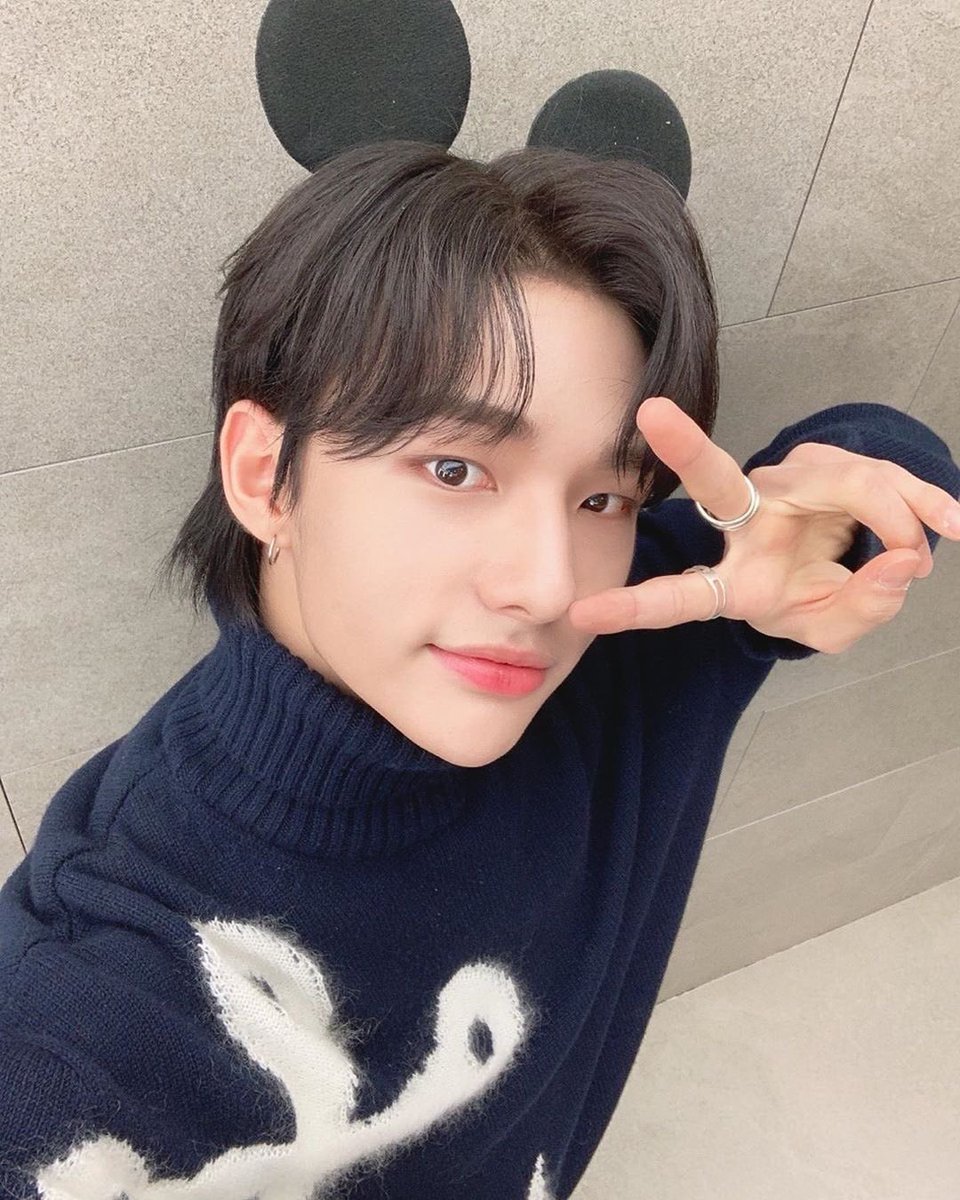 HWANGHYUNJIN_TH's tweet photo. (IG) 200118 realstraykids
มิวคอร์❣️
# straykids #Lovestay # สนุกมากเยย

KR-EN: StrayKids_C9 
#StrayKids #Hyunjin https://t.co/Om5lRc0HCL