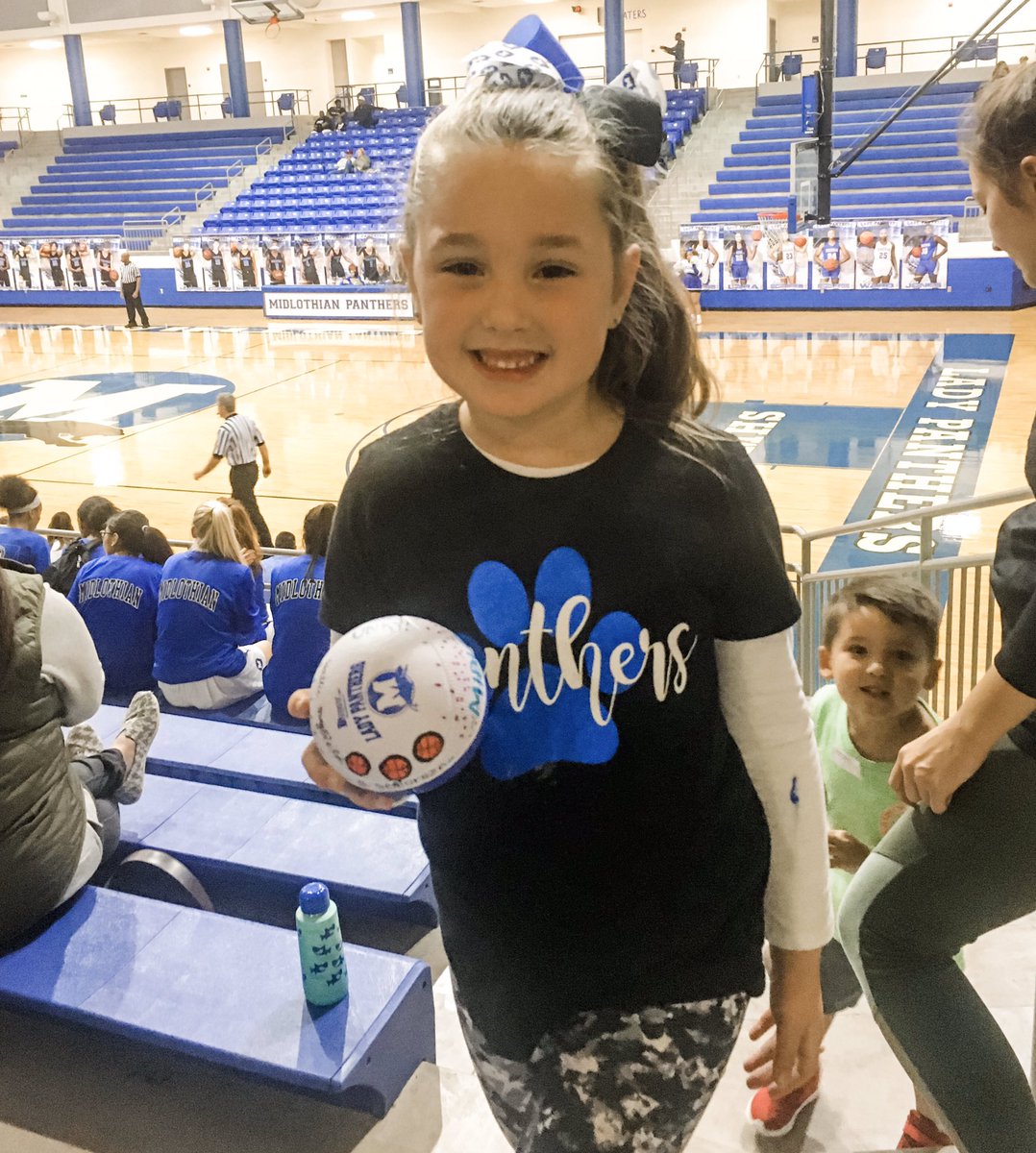 MrsCoachFields's tweet photo. 🏀This little Panther was excited to see her MHS basketball readers play! Great wins last night by @MidloGirlsBall and @midlobasketball! https://t.co/s7PMTorGsQ