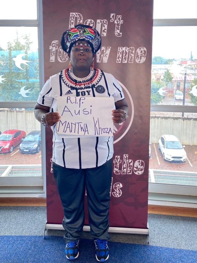 Moroka_Swallows's tweet photo. @Majoyjoy7 Mama Joy is here to support the Beautiful Birds.
Get your tickets now at Computicket. Don't miss this firey encounter.
Kickoff 15:30
#MorokaSwallows
#DubeBirds
#SwallowsCosmos https://t.co/pzTaG2R7K8