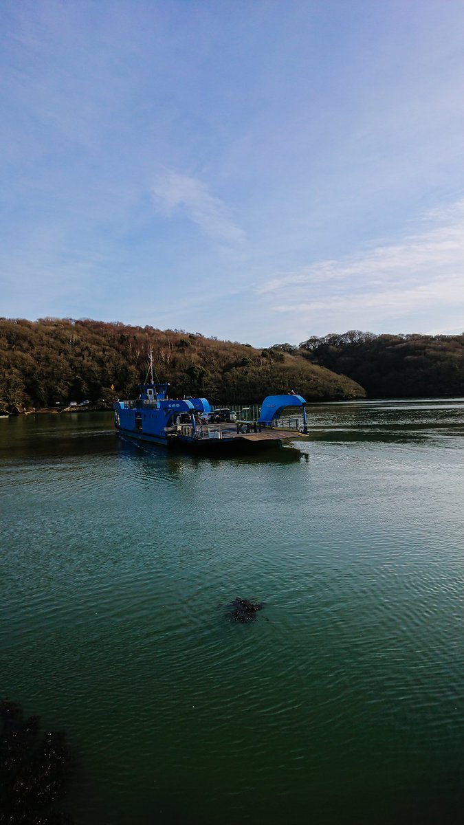 RobHosking1's tweet photo. Out on loan for the day and what a way to travel for a footy match @GsmUnited via the King Harry Ferry ⛴

#CornishFootball
#NonLeague
#Wanderlust
#FerryViews
#AwayDays https://t.co/UIYxHmtyfU
