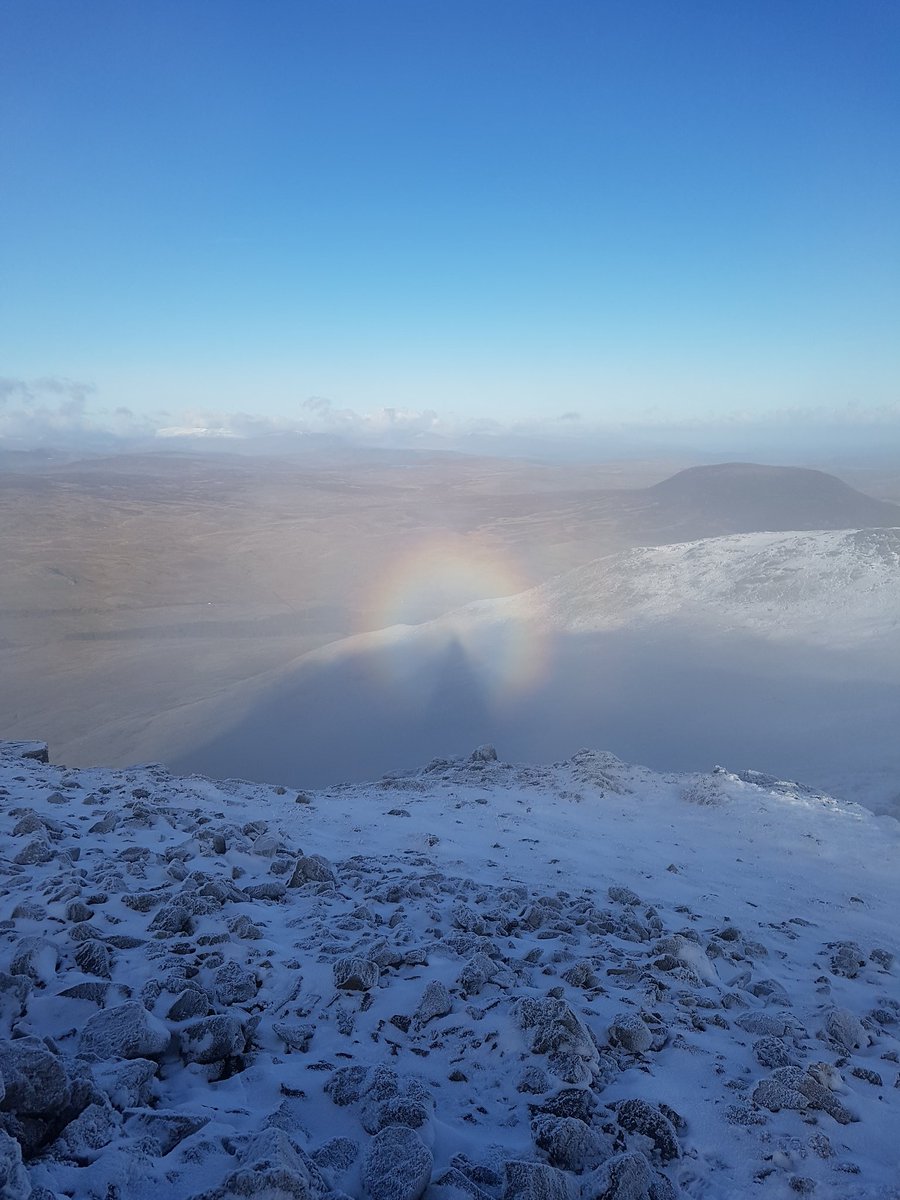BreninCyntaf's tweet photo. Biwitiffwl morning.
#arenig https://t.co/0Hko14anKl