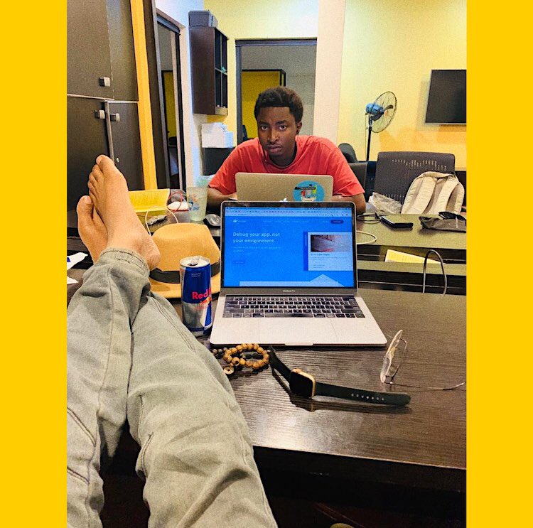 ReubenRane's tweet photo. Midnight face. 🎧 #FishRoundabout still a thing https://t.co/MvS6EDKTzl 😌 https://t.co/i8fVyjQyZ2