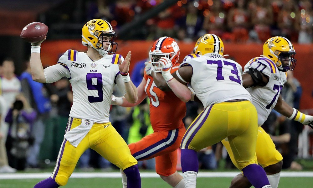 Pac12Checkdown's tweet photo. Episode 80: CFP National Championship Game https://t.co/mxSsrEAeV0 https://t.co/tXvD148WA0