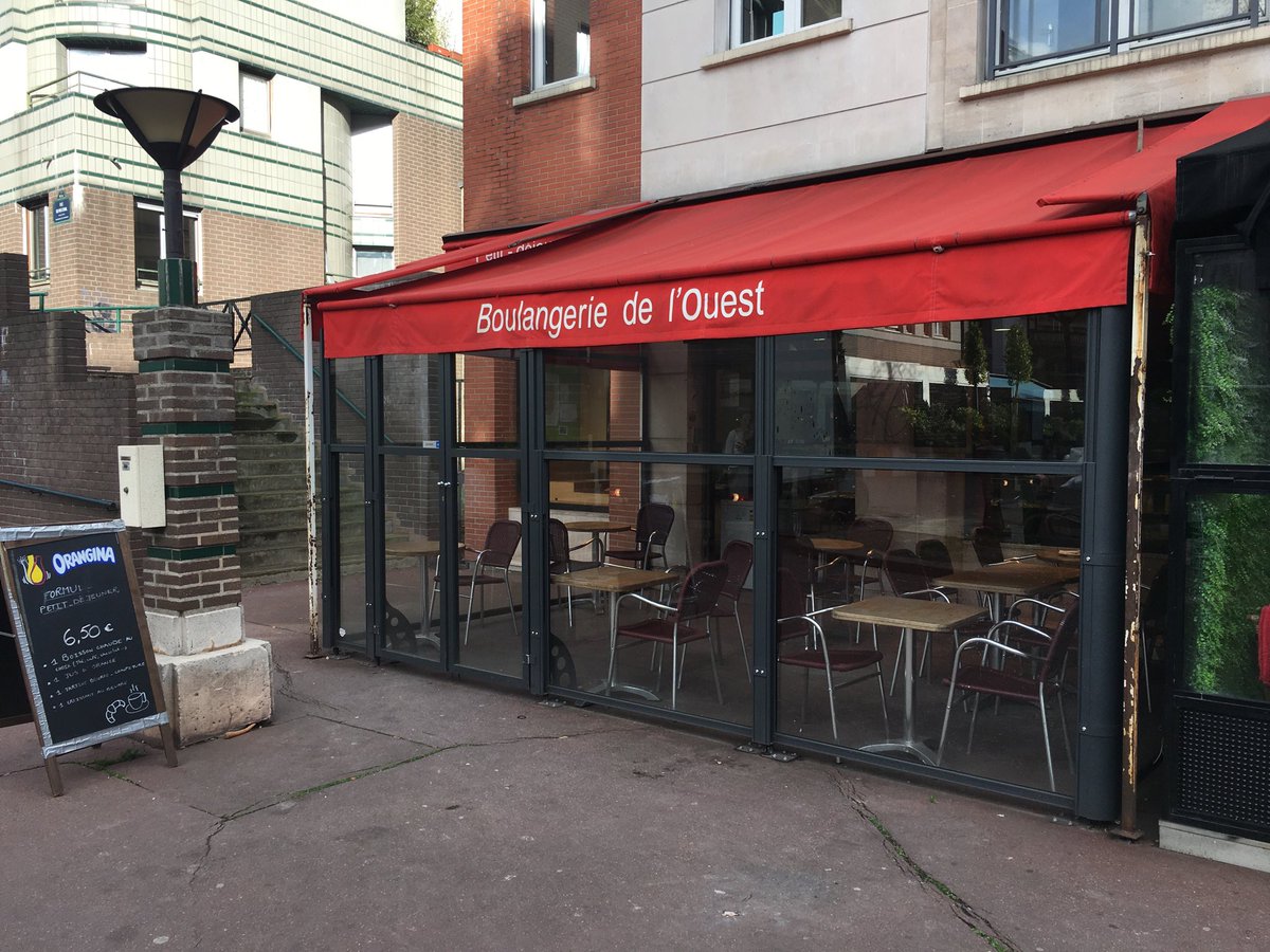 hervejacob's tweet photo. Info #paris14 la boulanderie de la place Brancusi change de mains - les sympathiques Myriam et Catherine apres 15 années nous quittent ⁦@cqpernety⁩ ⁦@DidierAntonelli⁩ Nous allons regretter leur baguette Tradition et chouquettes notamment https://t.co/SRggShl6Tm