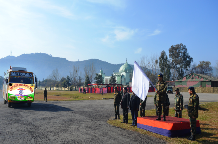 Whiteknight_IA's tweet photo. #CapacityBuildingTour for 20 Sarpanches from #Rajouri & #Poonch flagged off for #Cochin & #Pondicherry, aimed to give exposure of Model villages to the participants on concept of Self-Governance through #PanchayatiRajSystem. @adgpi @NorthernComd_IA @PBNS_India @ANI https://t.co/Cbg0XgBZik