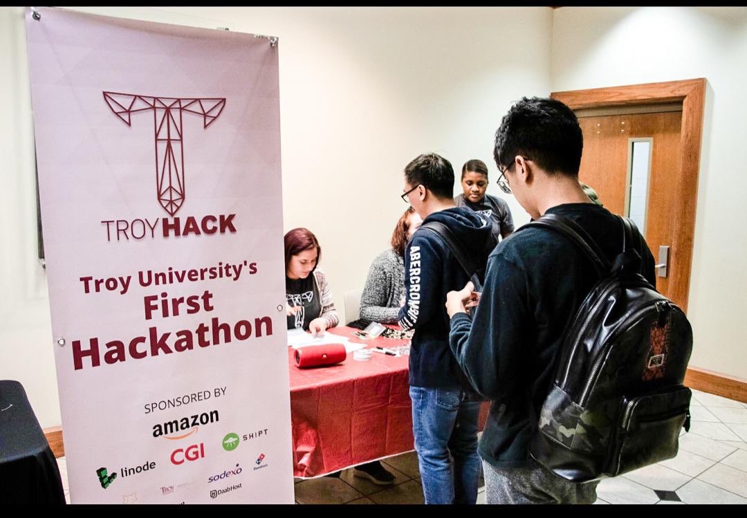 troy_hacks's tweet photo. We bring to you highlights of our registration process yesterday in pictures just before the opening ceremony.
Get ready for the big wave. Follow us for more updates.
#TroyHack #TroyHack20 #Hackathon #TroyUniversity #MLH https://t.co/lI4EezXvXF