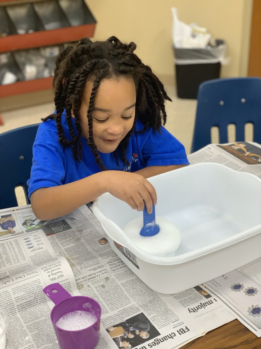 NikoleBlanch19's tweet image. Make time for your students to be scientists! Hands-on learning and exploration creates a mindset that can last a lifetime! #futurechemist #stem #Iamascientist #makingfoam #scientificmethod @DunhamSchoolBR @jackie_wilson2