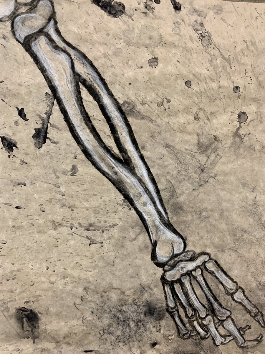ELHS_spARTans's tweet photo. ELHS ADVANCED ART SHOW #inthestudio #besmartmakeart https://t.co/s9vORc0oKv