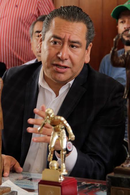 CTMPuebla's tweet photo. La Federación de Trabajadores del Estado de Puebla ☘ @CTMPuebla FELICITAMOS por su CUMPLEAÑOS 🎂🎈🎁 a Nuestro Líder Secretario General @leobardosoto✅ 🎉¡FELICIDADES! 🎊 #SoyCTM #UnidadYTrabajo @CarlosAceves_ @CTM_MX https://t.co/ncfyPUCPEa
