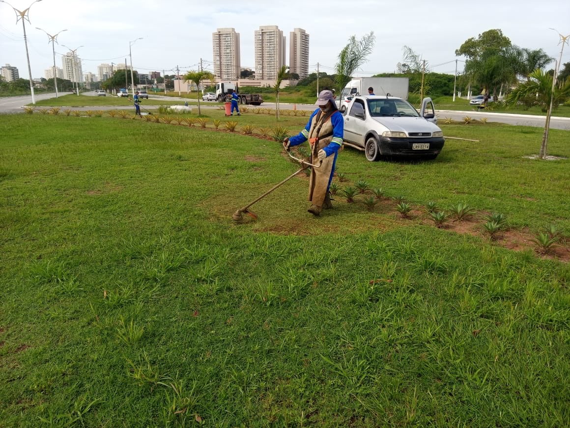 limpatech's tweet image. Revitalização nos canteiros da Cidade.

Nossa cidade é linda e a revitalização dos canteiros, jardins, e todo cuidado da nossa equipe especializada faz toda diferença para dar vida a cidade! 

#PorumaMacaemelhor @draluiziojunior