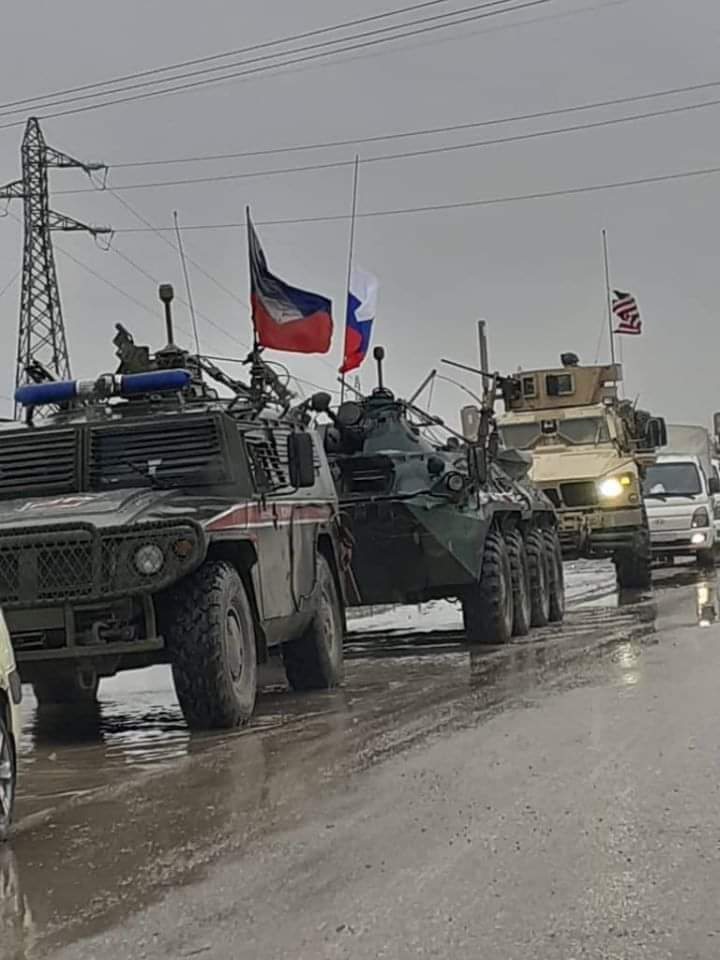 alyosef_aras's tweet photo. #Rojava #Syria 
This happens under the administration of #Trump.
#Trump gave  #MiddleEast to #Putin and to #Erdogan 
Sold his partners for money

#USArmy #KurdsBetrayed  #CNN https://t.co/JNTfSiPJ7o