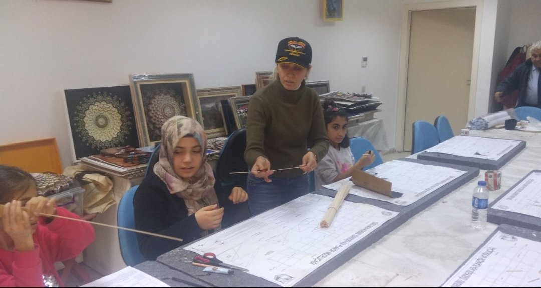 turkhavakurumu's tweet photo. THK Adana Şube Başkanlığı Gençlik Merkezi ile işbirliği içinde 2. etap model uçak başlangıç eğitimlerine başladı.
#thk #thkadana #modelucak https://t.co/AVe9oA2TiO