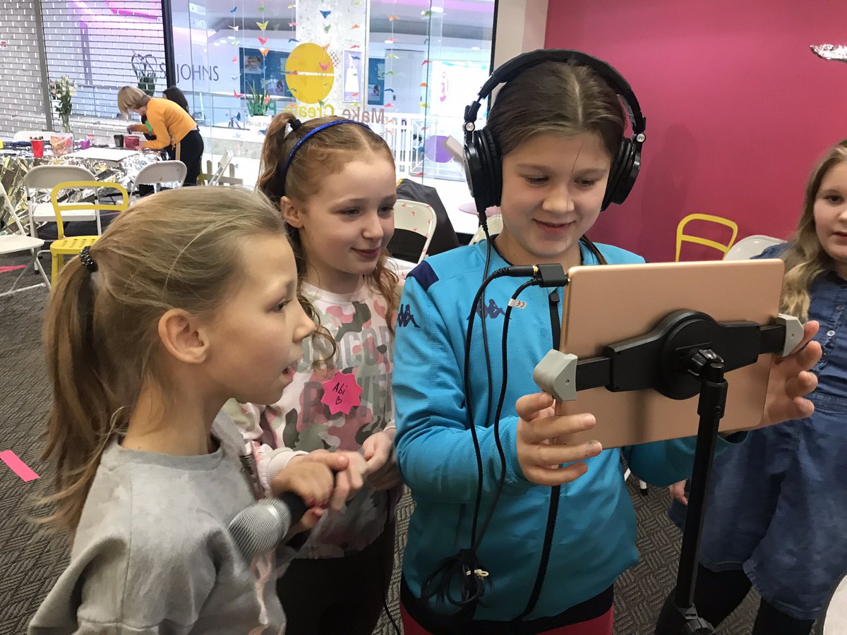 PlayfulAnytime's tweet photo. Our first YouTube Makers Club sessions started this week. Thanks to @LeedsIGS for supporting the pilot with bursary spaces #PlayLabLeeds https://t.co/LvOBTlEO8O