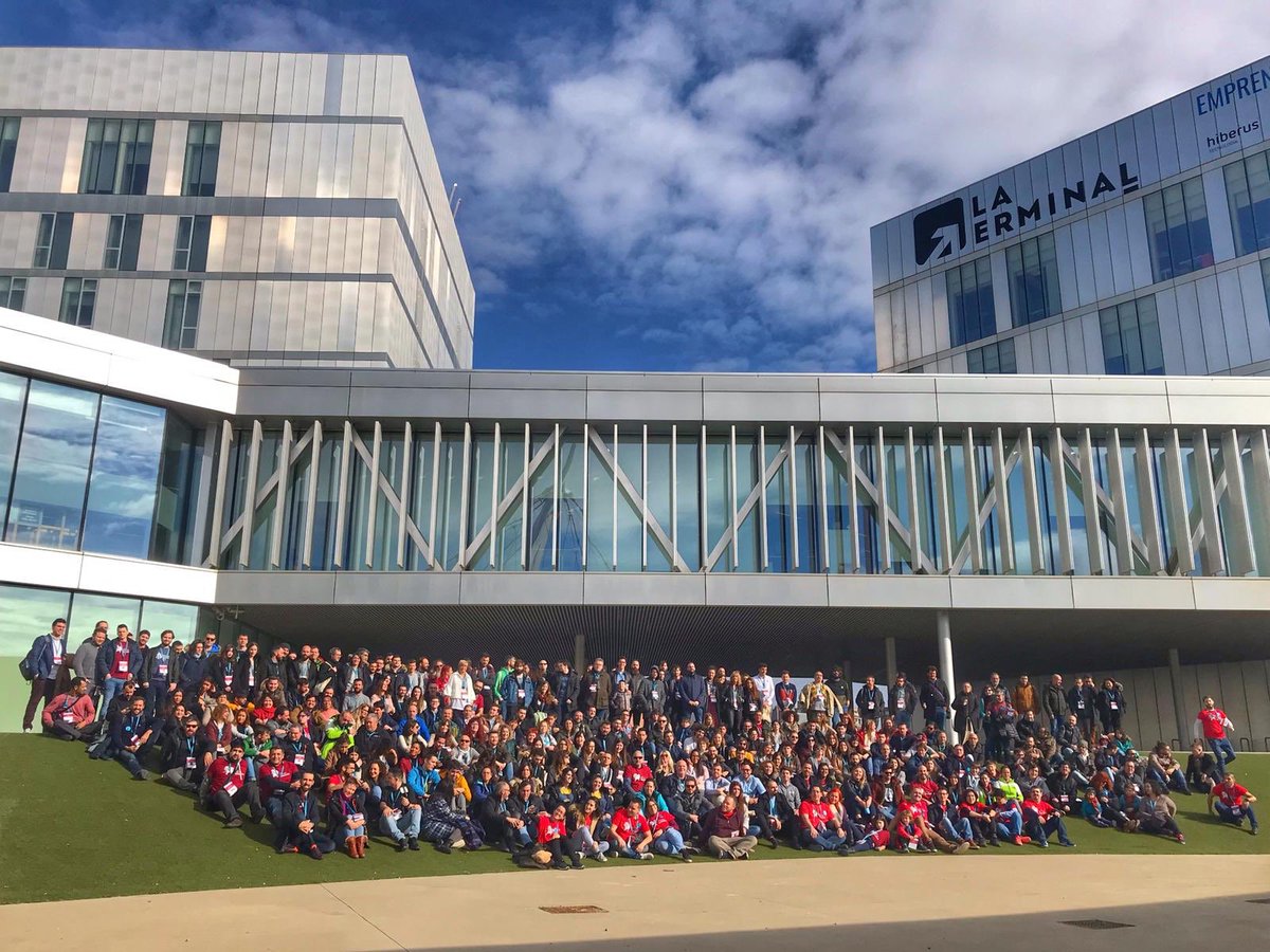 Foto de súper evento de la #WCZGZ justo antes de la comida de hermandad wordpressera 😜