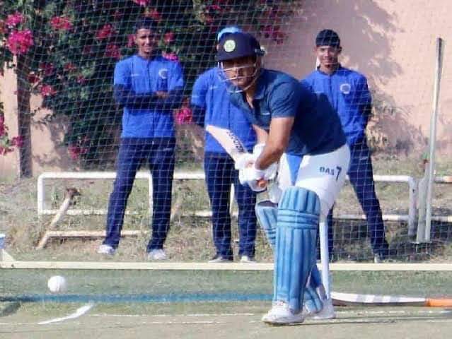 BhatiyaShamal's tweet photo. Jharkhand Coach in a recent interview :- 

#DhoniAtJSCA #MSDhoni #ComeBackMahi😇💙 https://t.co/LT3MRQhJE7
