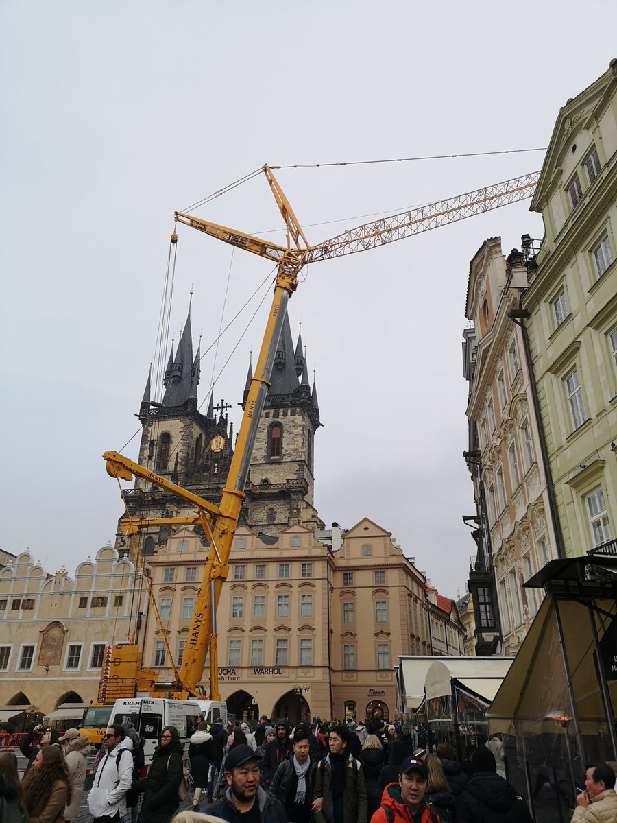 pan_klobouk's tweet photo. Je FAKT VELKEJ #jerab https://t.co/em2MN7kfPG