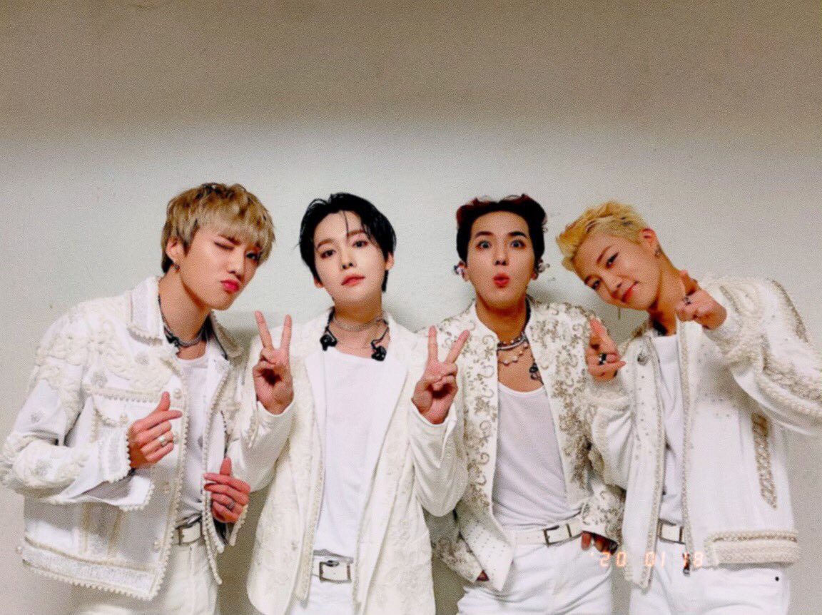 yg_winnercity's tweet photo. [✖️CROSSTOUR➕] THANK YOU, INNER CIRCLE💙👍🏻

#WINNER #위너  #WINNERCROSSTOURinKL #YG https://t.co/29xG0LzxuR