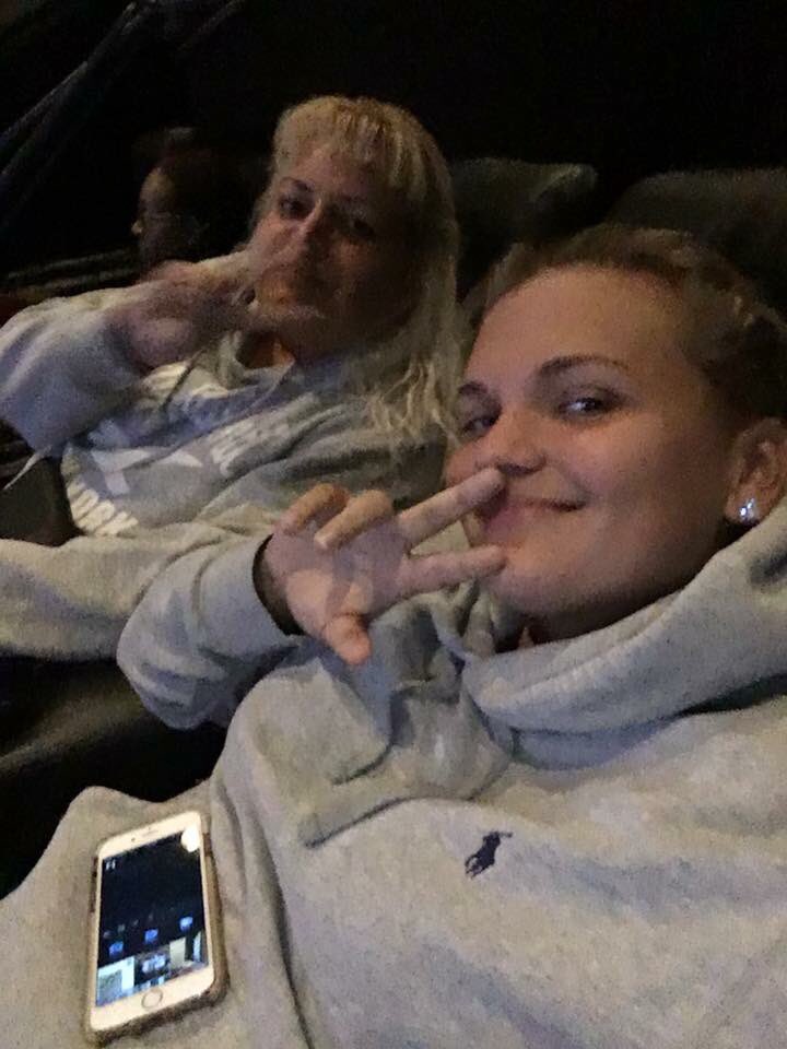 Brookemillah's tweet photo. Rest in paradise to the most amazing mother anyone could ask for, you fought cancer for almost 4 years and beat it multiple times. I’m so hurt beyond words, mom you are the best person I’ve ever met , and I promise to make you proud. I can’t wait to see you again 💛👼my angel❤️ https://t.co/2x40DLLQtx