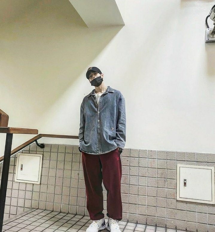 wooseokshinx1's tweet photo. what we got today from our x1 members <3 thankyou wooseok, seungwoo, yohan, seungyoun &amp; hangyul :'(
 #form_NewX1 https://t.co/2nZTsanVZZ