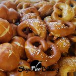 Photo by SkyeFireBakery (@BakeryFire)