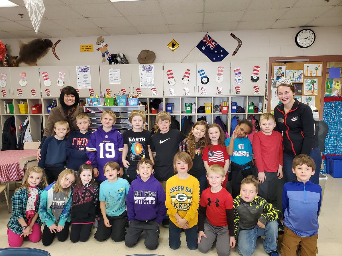 JlcJill's tweet photo. #AwesomeBES Thank you to our Red Wing Royal Ambassador for coming and reading to us! https://t.co/qA1yW3a5OT