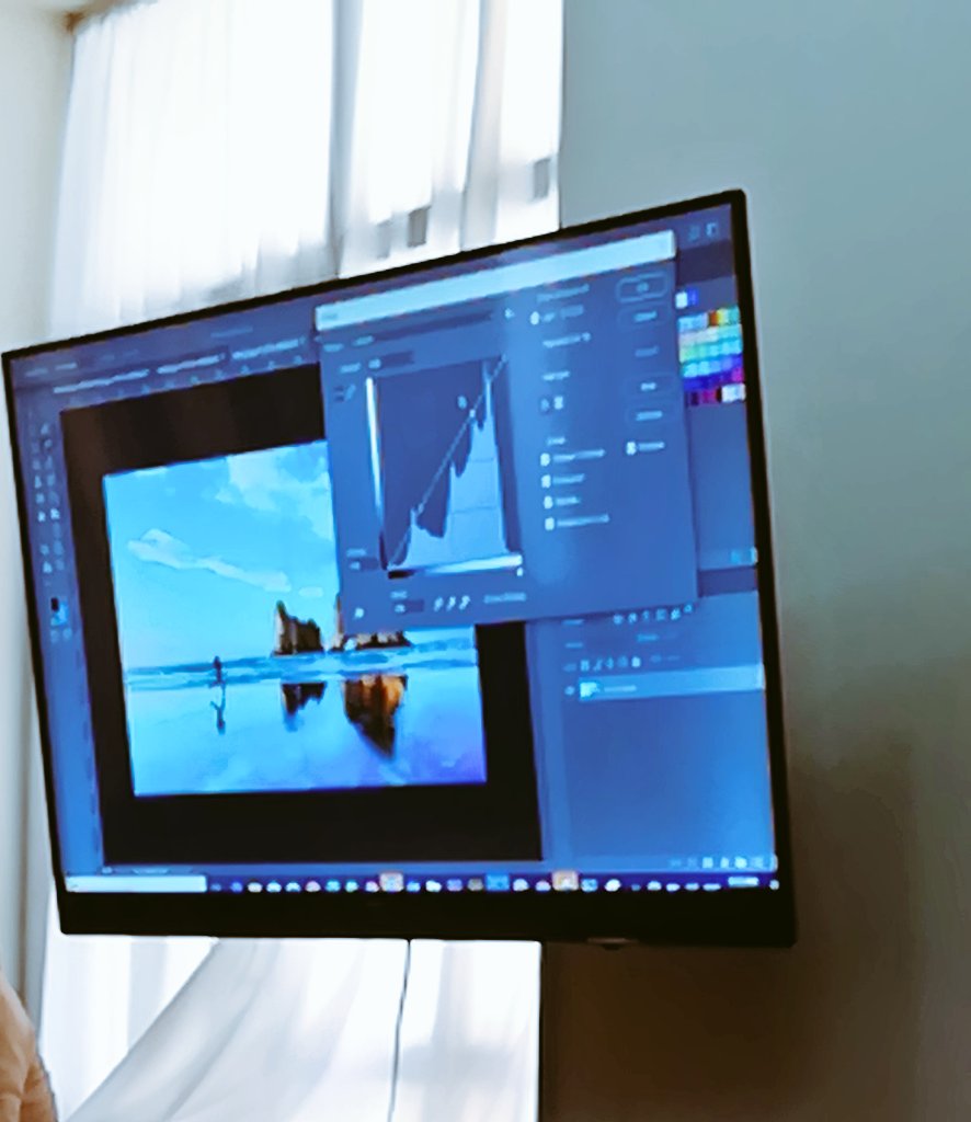 Fatimakarimi16's tweet photo. Today @codetoinspire we learned about changing of brightness, contrast, 
levels,
 curves,
 exposure,
 vibrance, hue and saturation in an image....!
#photoshop
#GraphicDesign https://t.co/zUlEV6MPM8