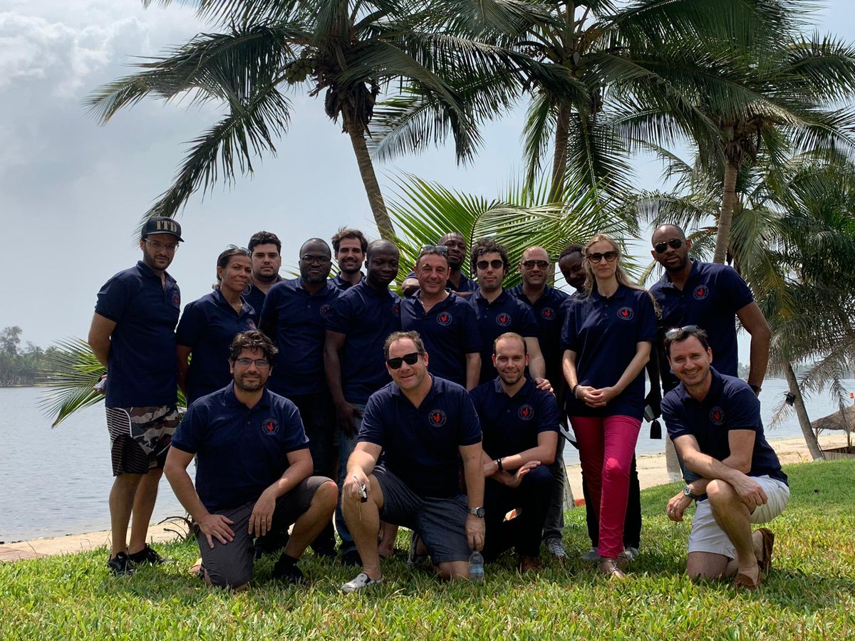 Team-building <a href="/FrenchTechAbj/">FRENCH TECH ABIDJAN</a> "24h pour construire 2020".
Face aux succès et à la demande importante de la part de l'écosystème local et international, de nombreuses initiatives seront menées cette nouvelle année. 
#team225 #frenchtech #abidjan #FrenchTechAbidjan <a href="/LaFrenchTech/">La French Tech</a>