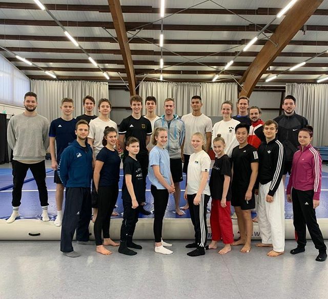 Auf dem Sprung: Turniervorbereitung  beim Freestyle-Lehrgang der DTU mit den Tricking-Experten Florian Gems und Maxi Binder. #freestyle #poomsae #tricking #wasistschonschwerkraft ift.tt/30wryBS